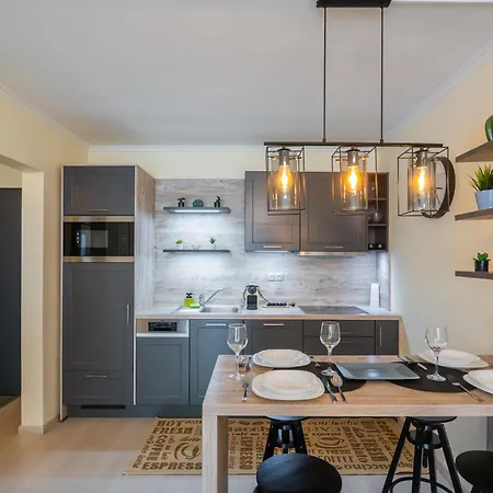 Azurit Apartment *
