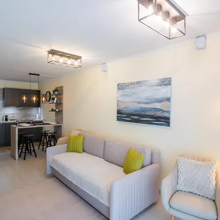 Azurit Apartment *